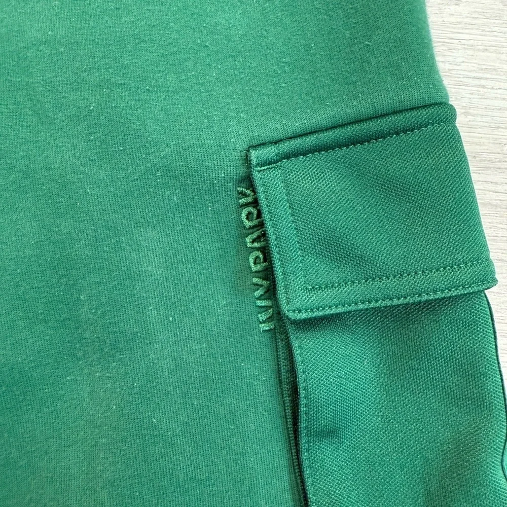 Adidas x Ivy Park Green Cargo Shorts - Size 2XL